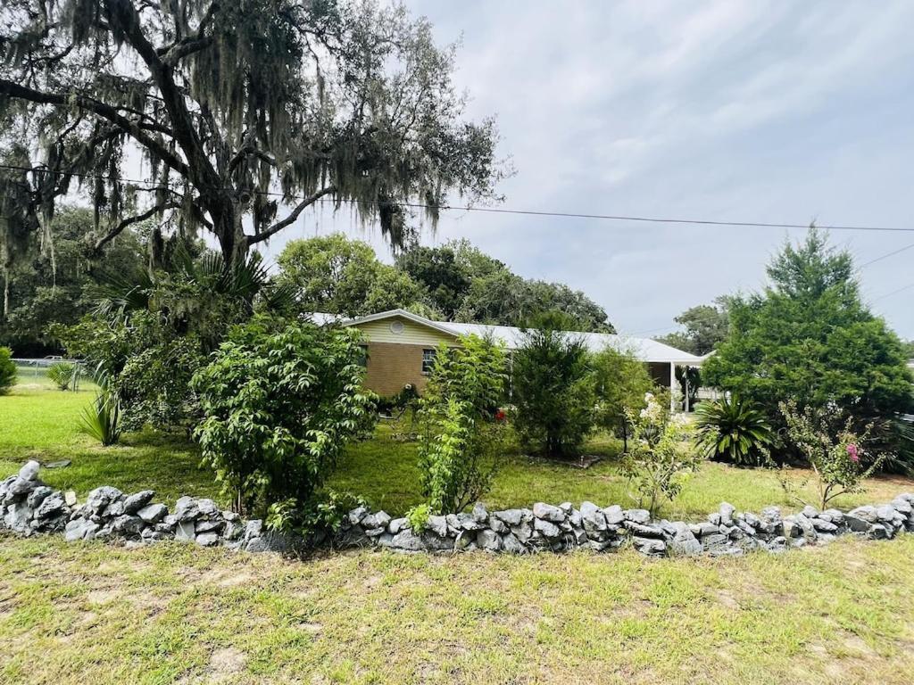 Villa House Of Shells, Beautiful Garden, Fenced Yard, Dog Friendly, Fire Pit! Crystal River Exterior foto